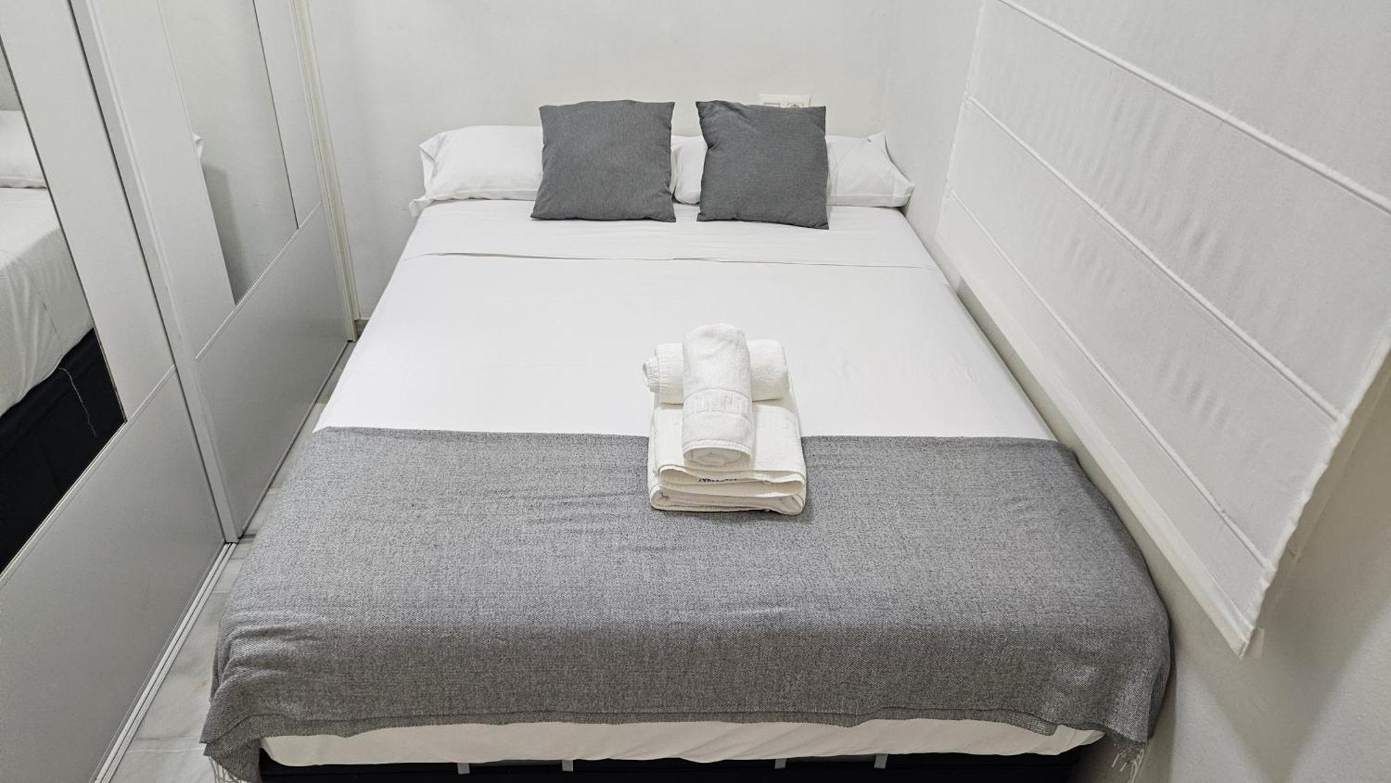 Wish Suite Feria De Sevilla ภายนอก รูปภาพ