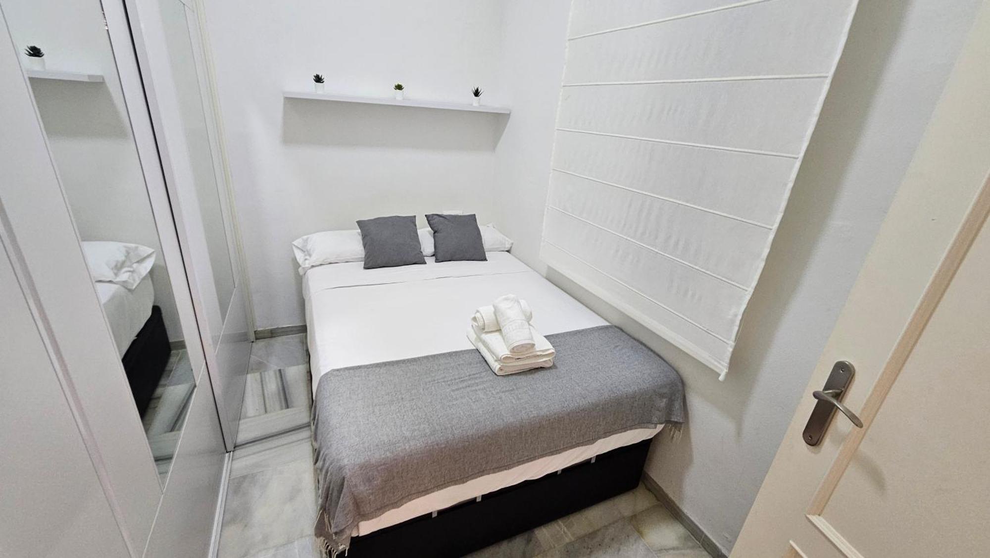 Wish Suite Feria De Sevilla ภายนอก รูปภาพ